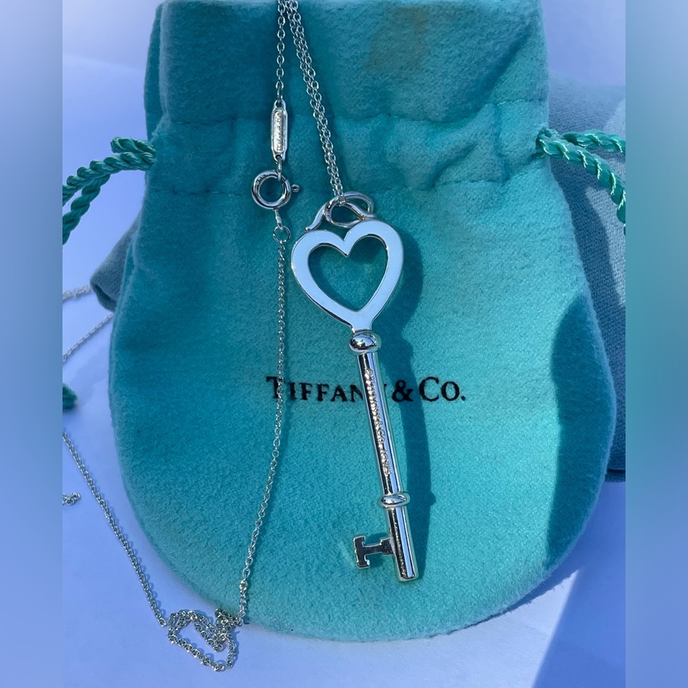 TIFFANY Key Pendant and Chain Necklace - Authentic 925 Sterling Silver